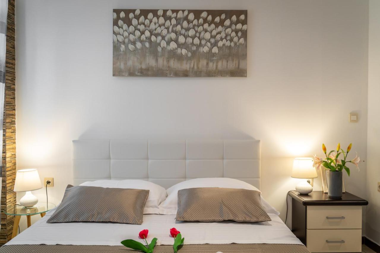 Studio Apartment La Luna سبليت المظهر الخارجي الصورة
